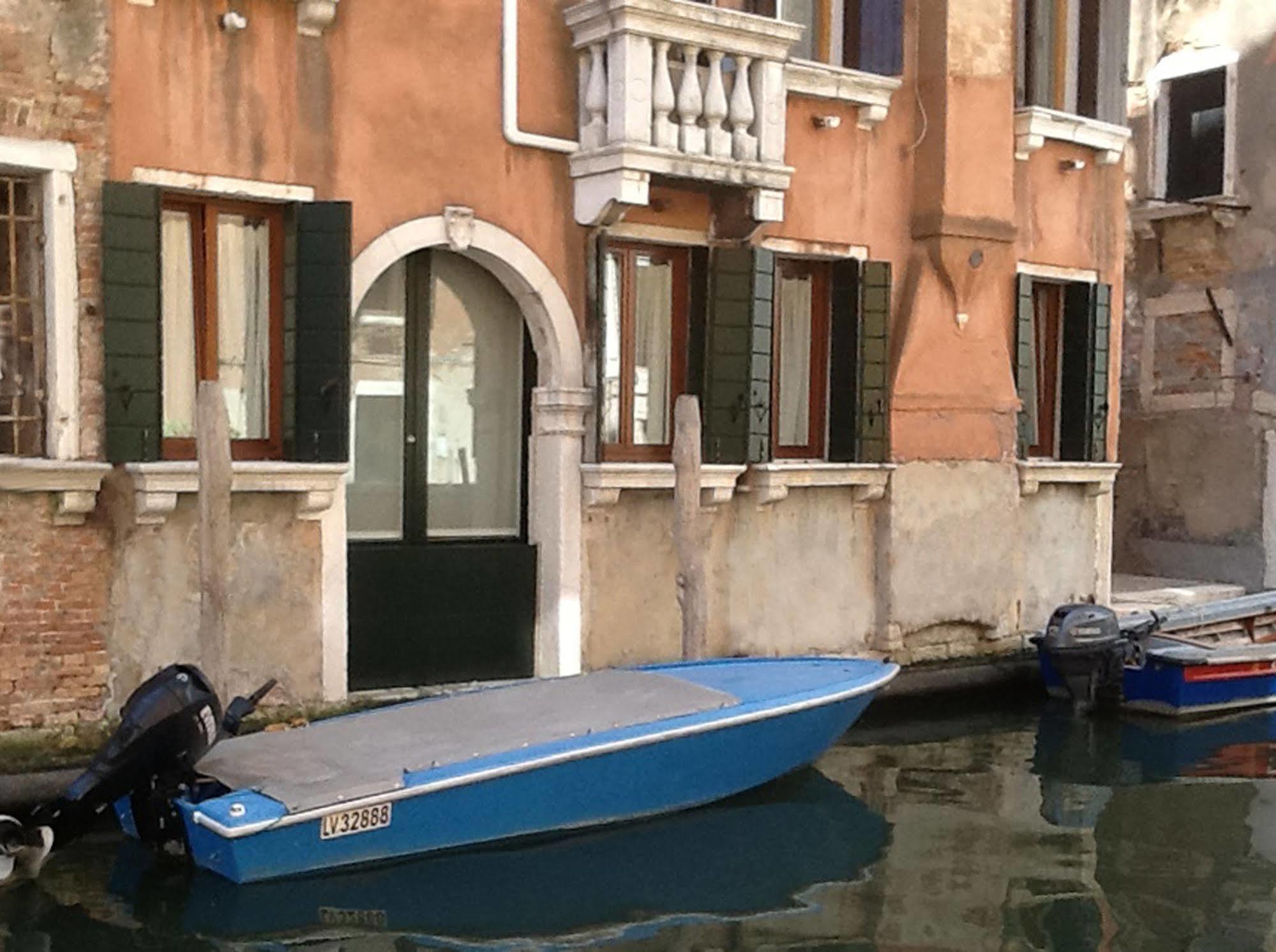 La Coccola Lägenhet Venedig Exteriör bild